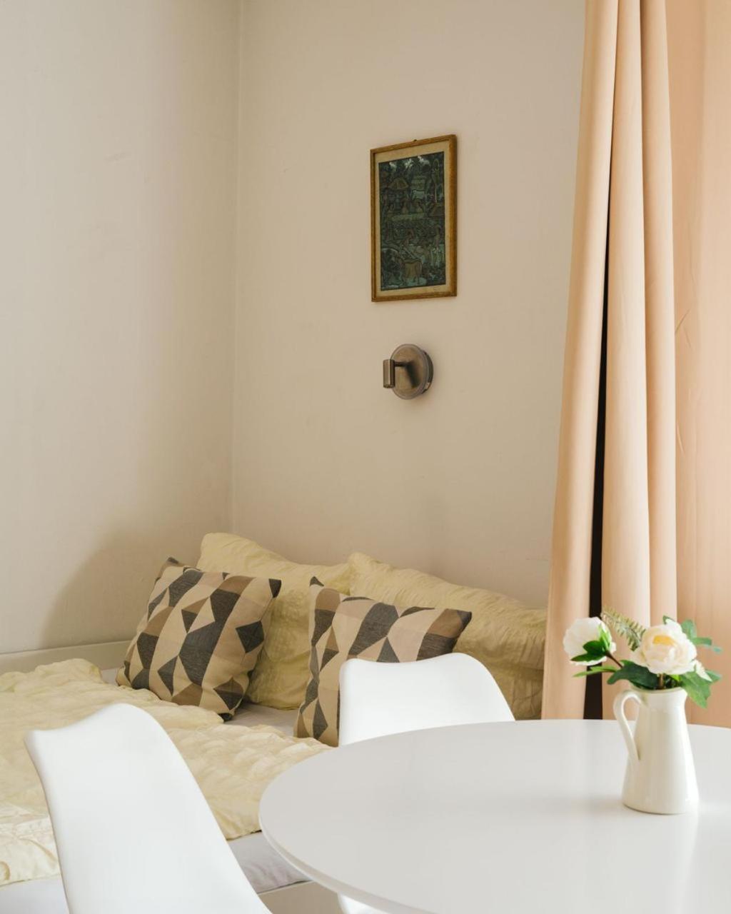 Apartment Zentral Direkt An U-Bahn Station Vienna Luaran gambar